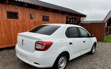 Renault Logan II, 2018 год, 445 000 рублей, 5 фотография