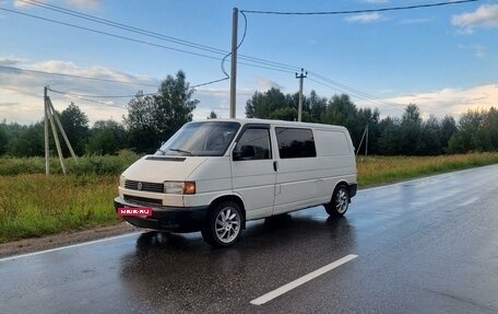 Volkswagen Transporter T4, 1998 год, 560 000 рублей, 2 фотография