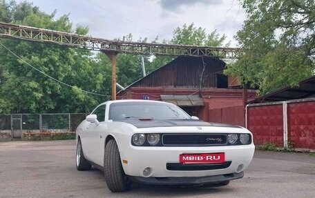 Dodge Challenger III рестайлинг 2, 2013 год, 2 500 000 рублей, 4 фотография