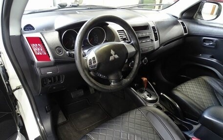 Mitsubishi Outlander III рестайлинг 3, 2011 год, 1 080 000 рублей, 5 фотография