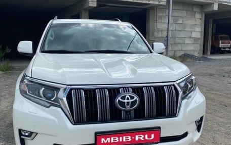 Toyota Land Cruiser Prado 150 рестайлинг 2, 2019 год, 5 900 000 рублей, 1 фотография