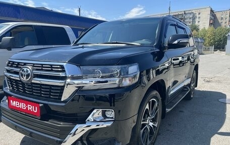 Toyota Land Cruiser 200, 2013 год, 5 500 000 рублей, 1 фотография