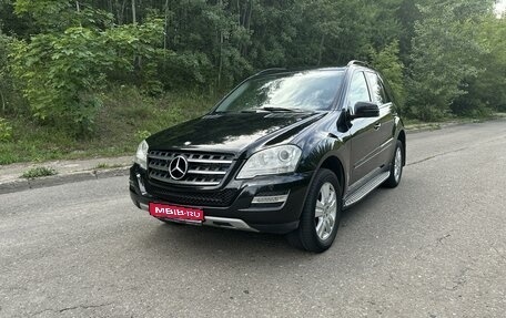 Mercedes-Benz M-Класс, 2011 год, 1 850 000 рублей, 1 фотография