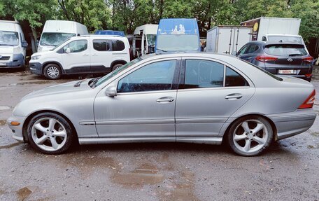 Mercedes-Benz C-Класс, 2004 год, 565 000 рублей, 2 фотография