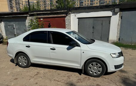 Skoda Rapid I, 2015 год, 750 000 рублей, 2 фотография