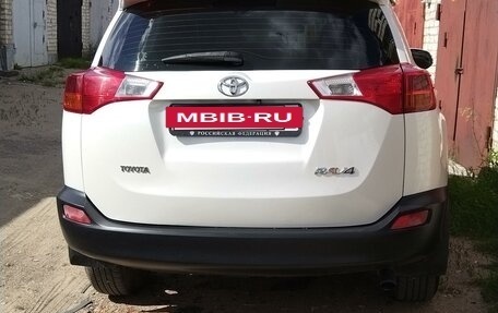 Toyota RAV4, 2015 год, 1 850 000 рублей, 3 фотография