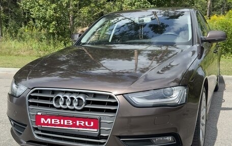 Audi A4, 2013 год, 2 200 000 рублей, 3 фотография