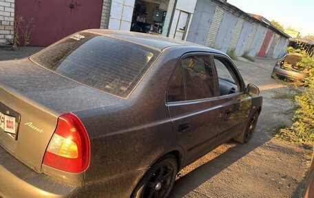 Hyundai Accent II, 2005 год, 320 000 рублей, 2 фотография