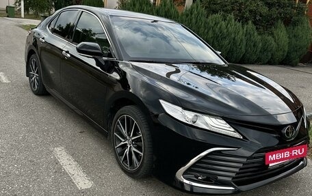 Toyota Camry, 2021 год, 4 350 000 рублей, 2 фотография