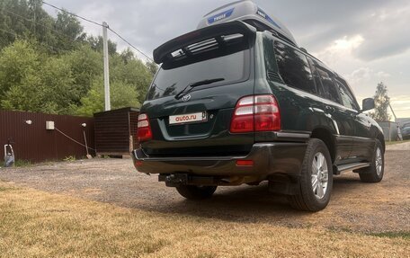 Toyota Land Cruiser 100 рестайлинг 2, 2004 год, 2 350 000 рублей, 5 фотография