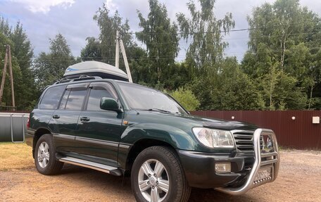 Toyota Land Cruiser 100 рестайлинг 2, 2004 год, 2 350 000 рублей, 4 фотография