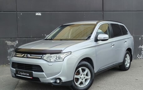 Mitsubishi Outlander III рестайлинг 3, 2012 год, 1 529 000 рублей, 3 фотография