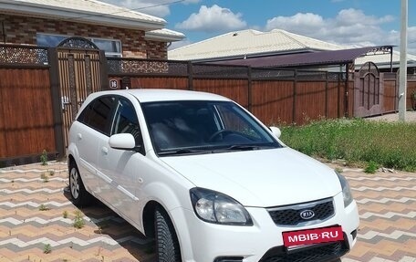 KIA Rio II, 2010 год, 730 000 рублей, 3 фотография