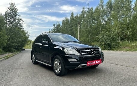 Mercedes-Benz M-Класс, 2011 год, 1 850 000 рублей, 3 фотография