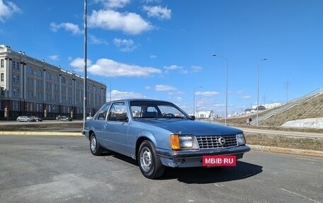 Opel Commodore C, 1978 год, 370 000 рублей, 13 фотография