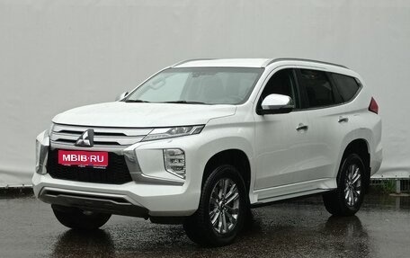 Mitsubishi Pajero Sport III рестайлинг, 2021 год, 4 050 000 рублей, 1 фотография