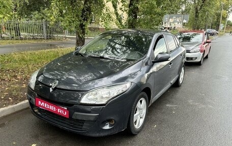 Renault Megane III, 2010 год, 580 000 рублей, 2 фотография