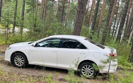 Toyota Camry, 2014 год, 1 800 000 рублей, 4 фотография