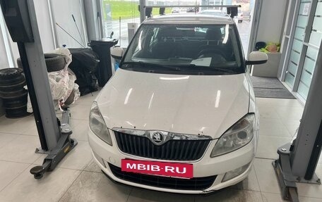 Skoda Fabia II, 2013 год, 589 000 рублей, 2 фотография