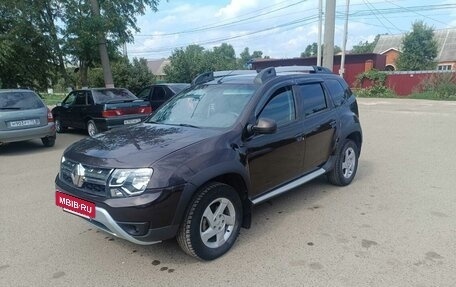 Renault Duster I рестайлинг, 2017 год, 1 340 000 рублей, 2 фотография