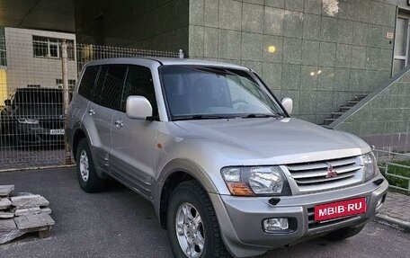 Mitsubishi Pajero III рестайлинг, 2002 год, 1 300 000 рублей, 4 фотография