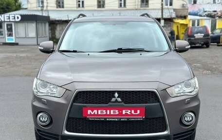 Mitsubishi Outlander III рестайлинг 3, 2012 год, 1 390 000 рублей, 2 фотография