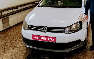 Volkswagen Polo VI (EU Market), 2013 год, 449 000 рублей, 1 фотография