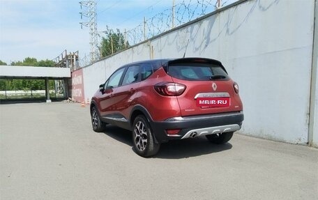 Renault Kaptur I рестайлинг, 2019 год, 1 895 000 рублей, 2 фотография