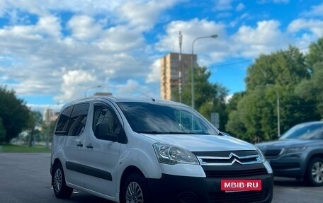 Citroen Berlingo II рестайлинг, 2011 год, 700 000 рублей, 2 фотография