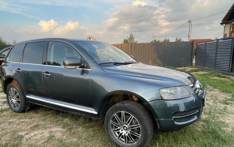 Volkswagen Touareg III, 2005 год, 670 000 рублей, 2 фотография