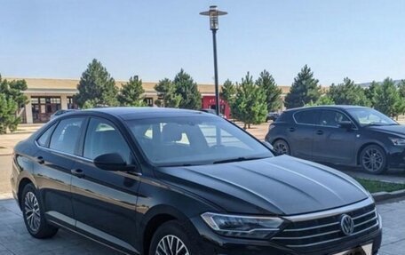 Volkswagen Jetta VII, 2018 год, 1 750 000 рублей, 2 фотография