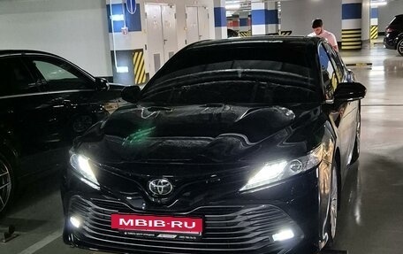 Toyota Camry, 2018 год, 3 700 000 рублей, 4 фотография