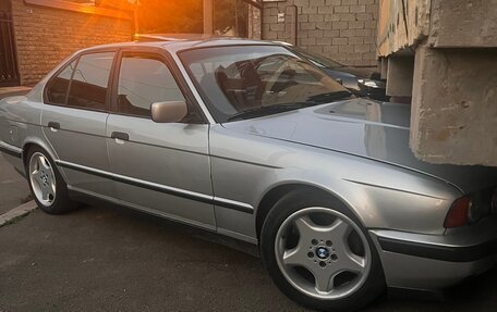 BMW 5 серия, 1992 год, 700 000 рублей, 6 фотография