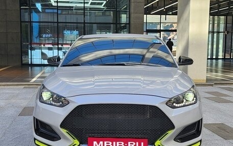 Hyundai Veloster II, 2022 год, 2 382 599 рублей, 2 фотография