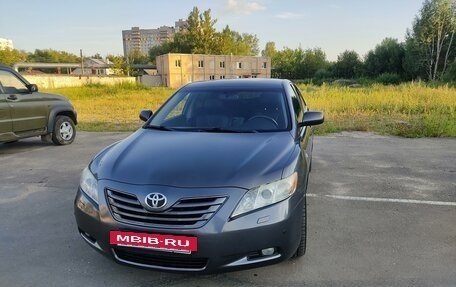 Toyota Camry, 2007 год, 1 290 000 рублей, 2 фотография