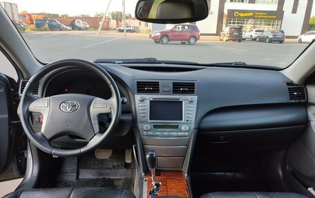 Toyota Camry, 2007 год, 1 290 000 рублей, 10 фотография