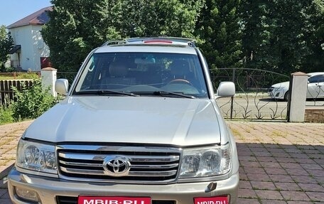 Toyota Land Cruiser 100 рестайлинг 2, 2007 год, 3 700 000 рублей, 1 фотография