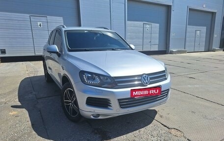 Volkswagen Touareg III, 2012 год, 1 970 000 рублей, 3 фотография