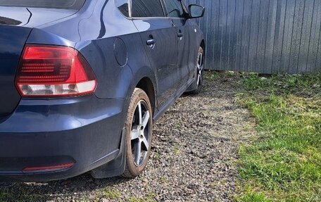 Volkswagen Polo VI (EU Market), 2015 год, 1 250 000 рублей, 2 фотография