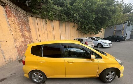 Honda Fit III, 2004 год, 450 000 рублей, 2 фотография