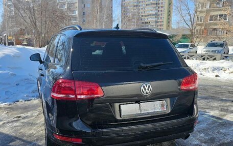 Volkswagen Touareg III, 2015 год, 2 299 000 рублей, 2 фотография