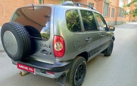 Chevrolet Niva I рестайлинг, 2005 год, 450 000 рублей, 5 фотография