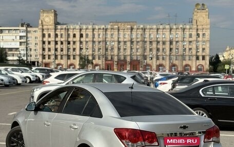 Chevrolet Cruze II, 2011 год, 950 000 рублей, 4 фотография