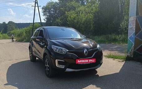 Renault Kaptur I рестайлинг, 2016 год, 1 350 000 рублей, 2 фотография