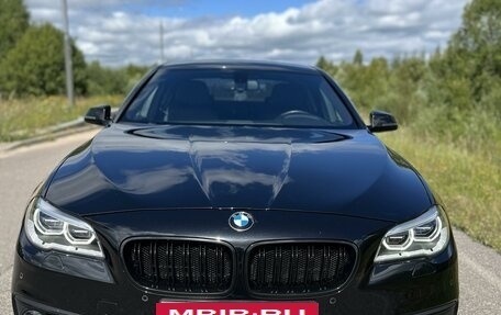 BMW 5 серия, 2015 год, 2 900 000 рублей, 2 фотография