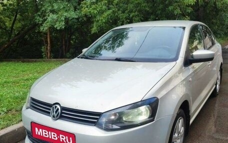 Volkswagen Polo VI (EU Market), 2012 год, 850 000 рублей, 1 фотография