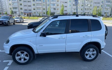 Chevrolet Niva I рестайлинг, 2018 год, 999 999 рублей, 10 фотография