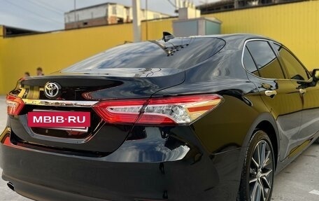 Toyota Camry, 2023 год, 3 950 000 рублей, 7 фотография