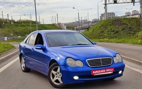 Mercedes-Benz C-Класс, 2001 год, 300 000 рублей, 2 фотография