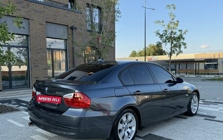 BMW 3 серия, 2006 год, 1 040 000 рублей, 3 фотография